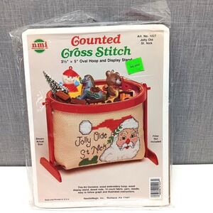 VTG‎ Christmas NeedleMagic Cross Stitch Kit Jolly St Nick Santa Oval Hoop Stand